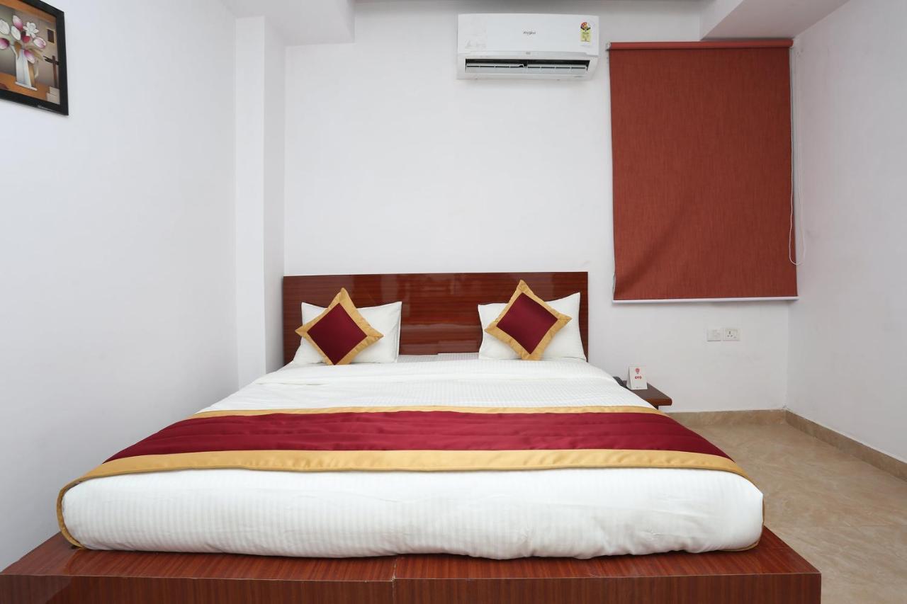 Capital O 12807 Amaira Hotel And Banquets Noida Zewnętrze zdjęcie