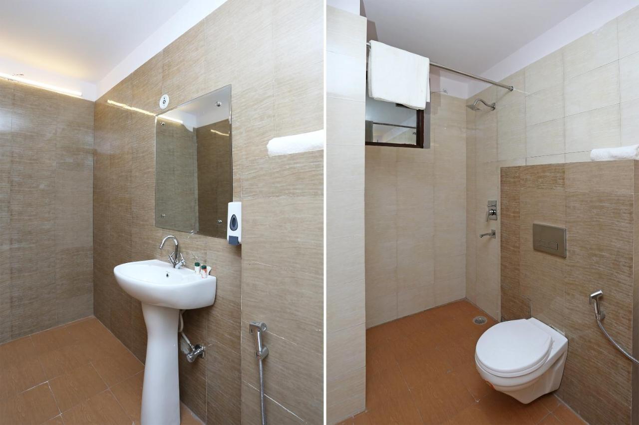 Capital O 12807 Amaira Hotel And Banquets Noida Zewnętrze zdjęcie